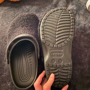 fur outside crocs